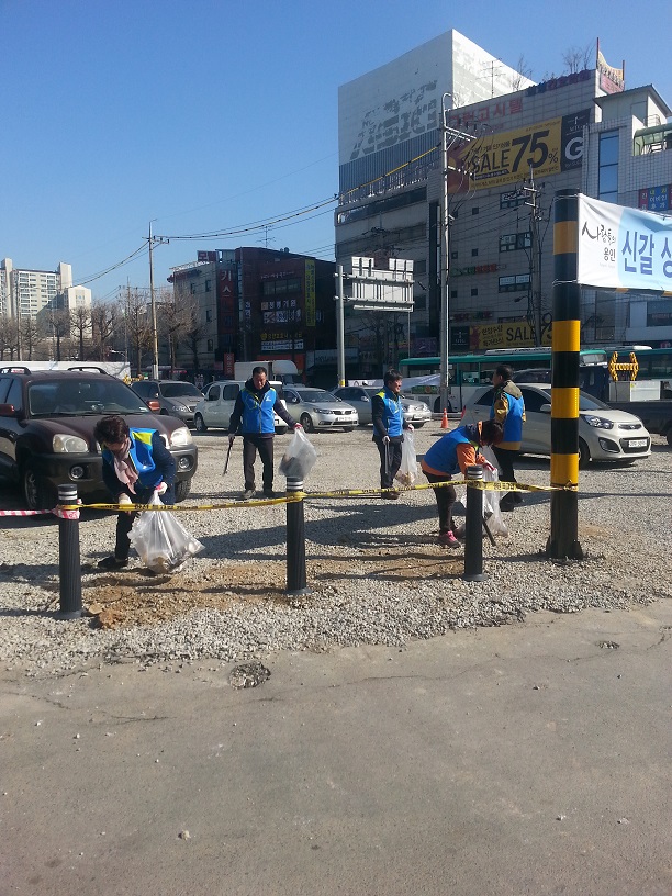주민자치위원 환경정화 봉사활동 사진