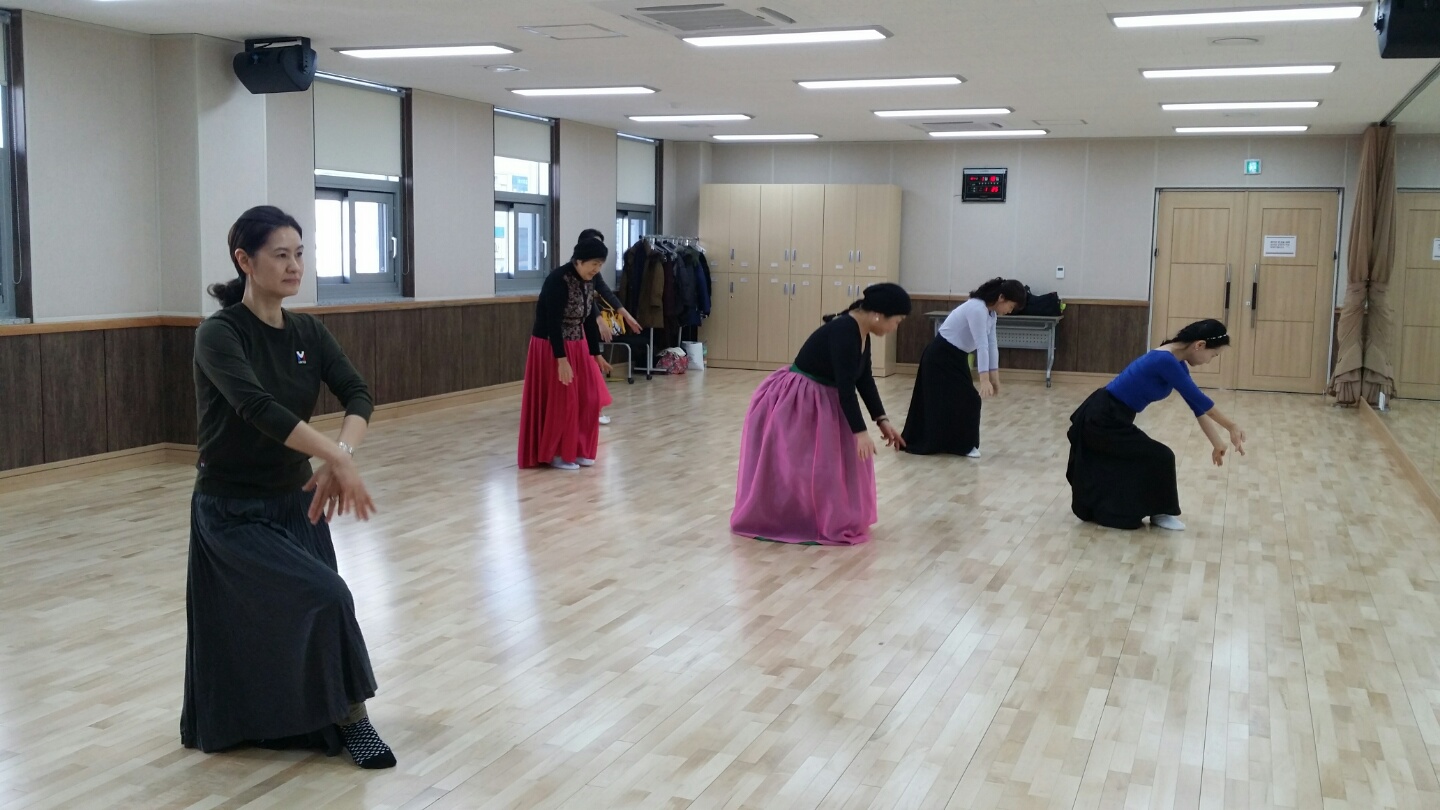 우리춤체조 수업장면 사진