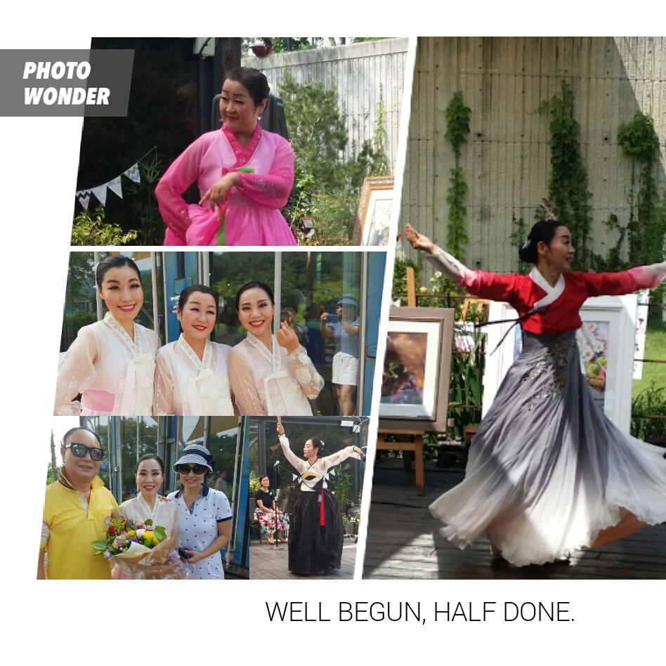 우리춤 체조 강사(홍수연)와 수강생들의 작품발표회 사진