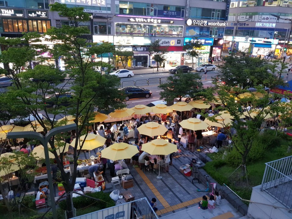 보정동 야간 플리마켓 사진