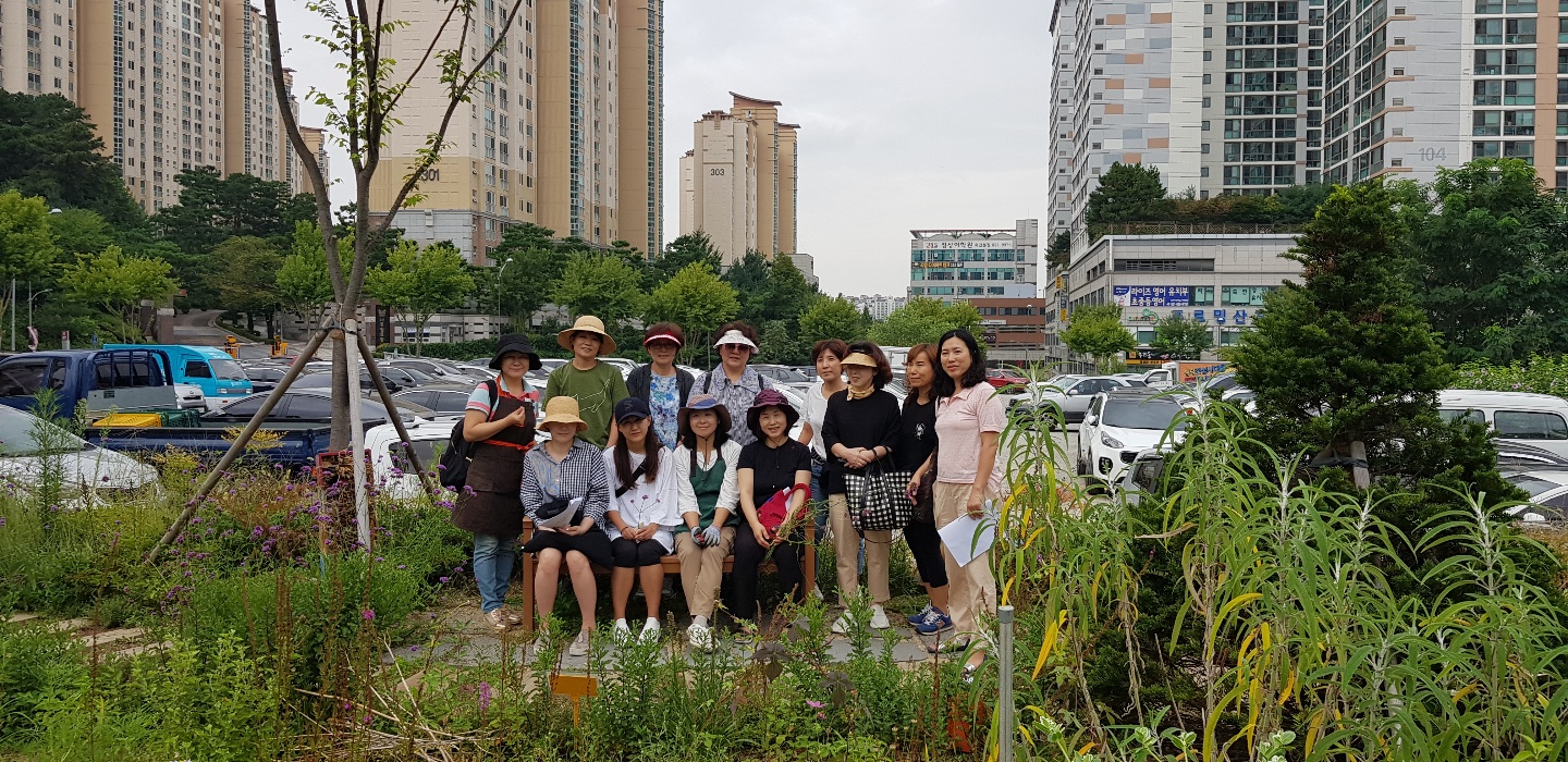 성인마을정원사 사진