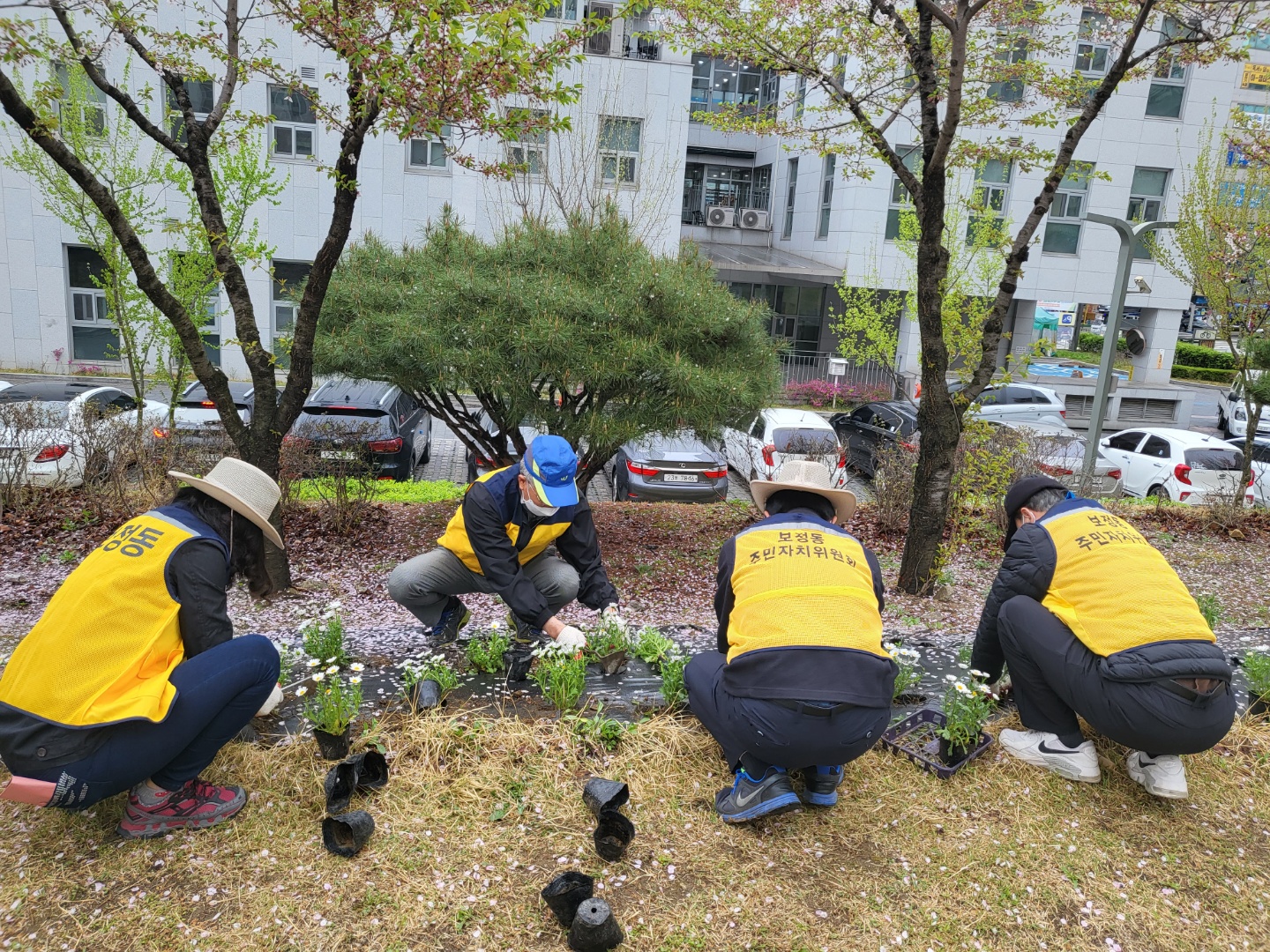 2022년 4월 꽃심기(힐링정원) 사진