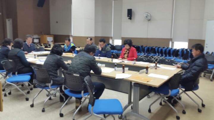 신갈동주민자치위원들 월례회의 사진
